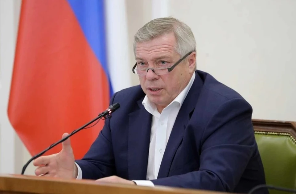 По словам главы региона, только 1 - 2% пассажиров автобусов надевают маски. Фото: donland.ru