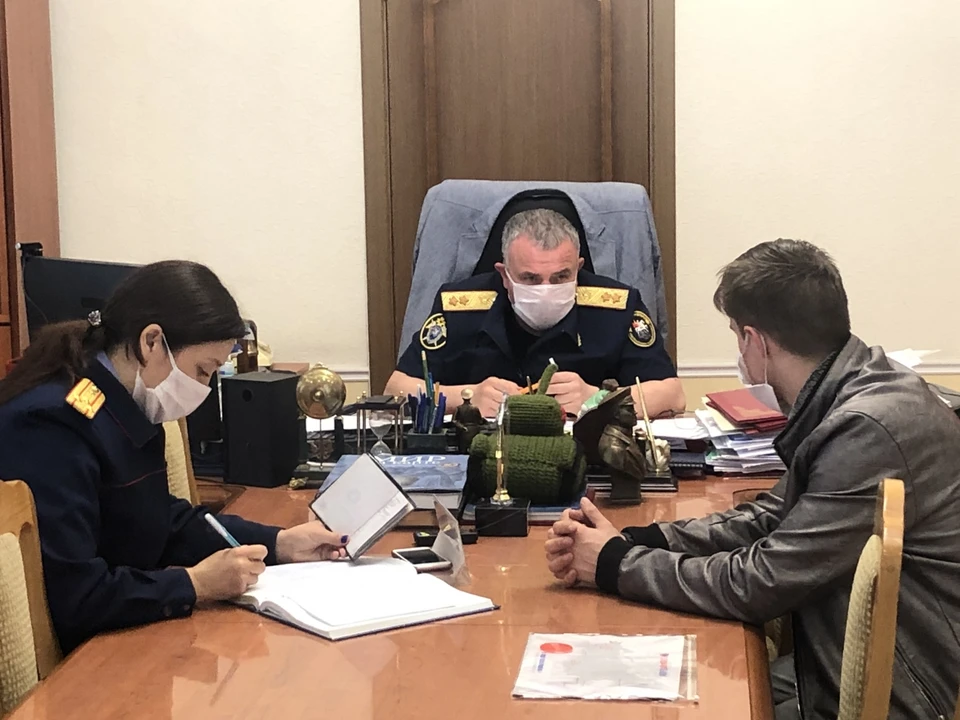 Пока визит сирот к Кириллу Левиту не сдвинул с мертвой точки вопрос о покупке квартир для них.