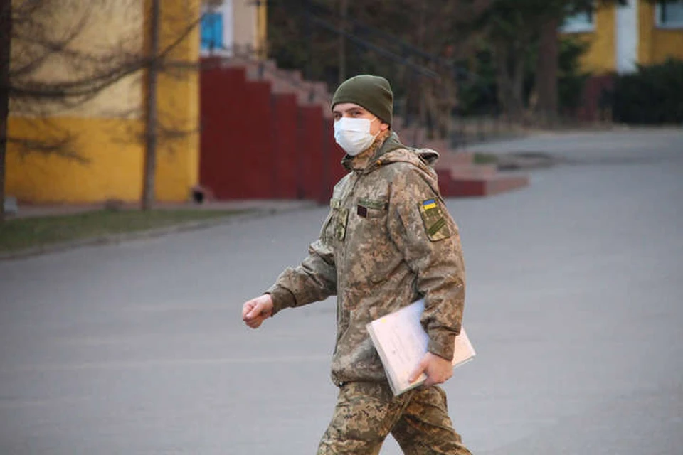 Солдат задержан военной службой правопорядка. Фото: warfiles.ru