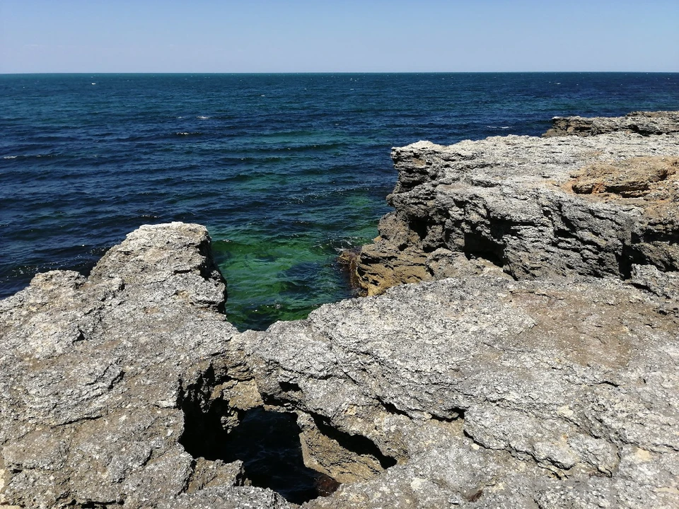 Черное море прогрелось до +25°.