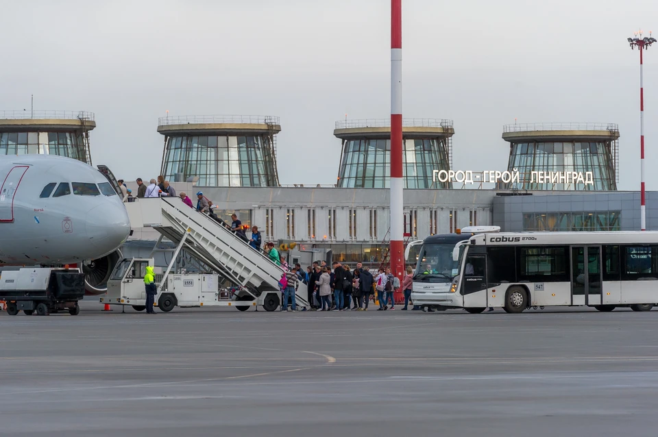 Из-за проверок в Пулково четвертый день задерживаются рейсы.
