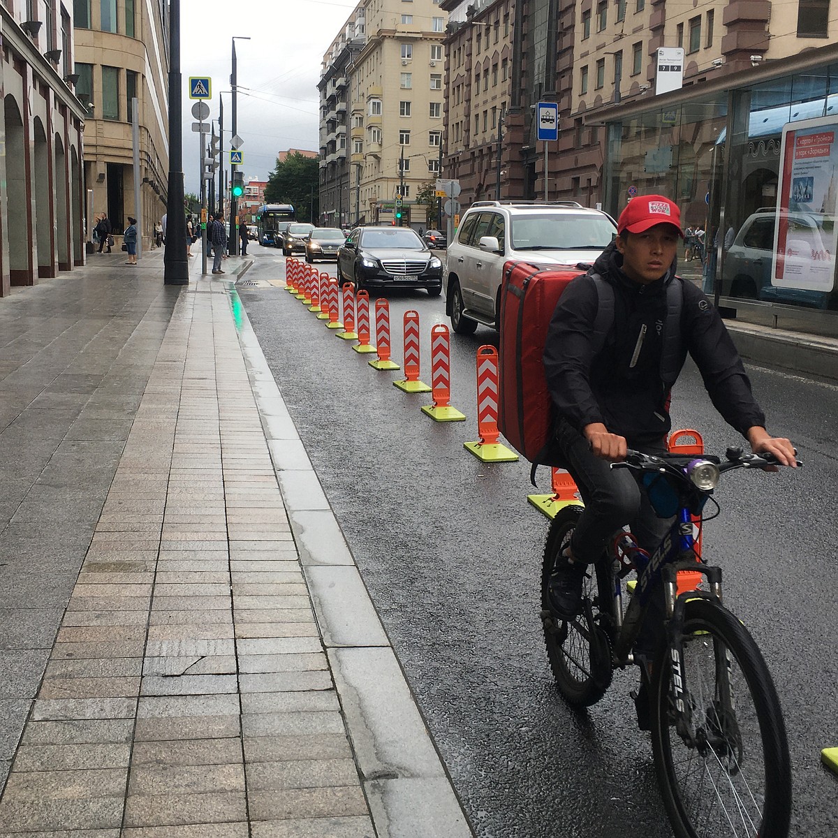 Москва двухколесная: на Садовом кольце появится велодорожка, на улице  Лесной - уже появилась - KP.RU