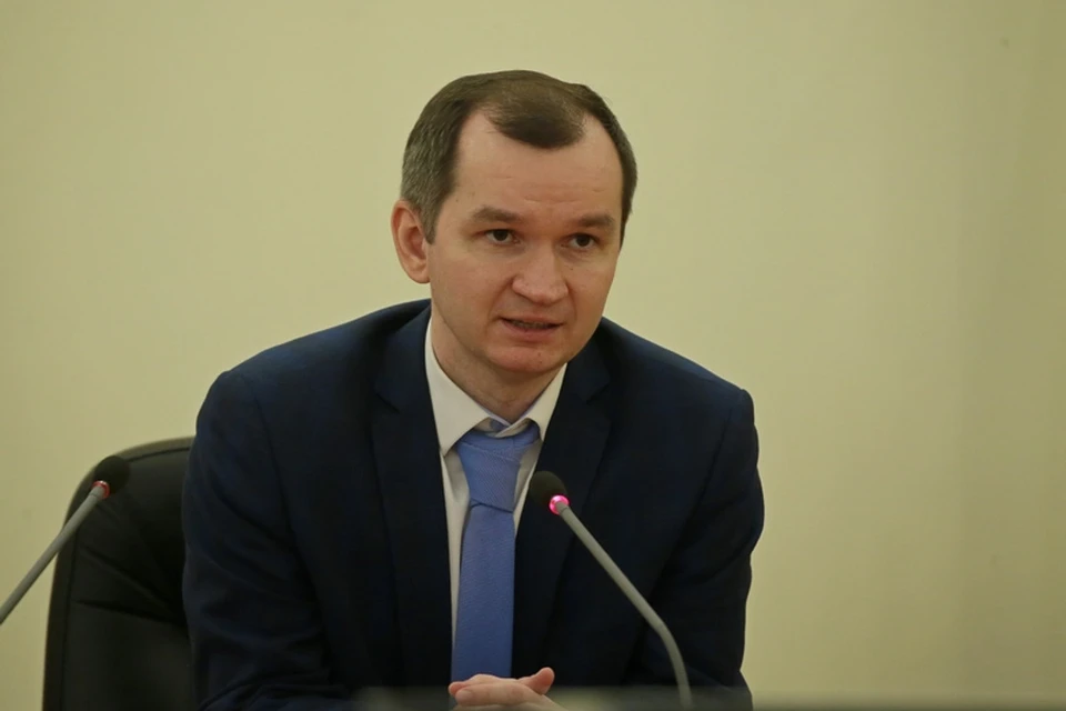 Евгений Зрюмов.