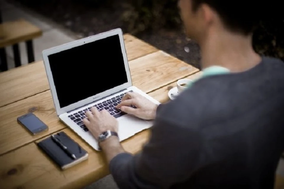 Контакты проституток потерпевшие нашли в интернете. Фото: pixabay.com