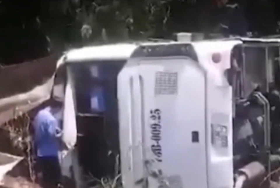 ДТП с туристическим автобусом во Вьетнаме: погибли 14 человек