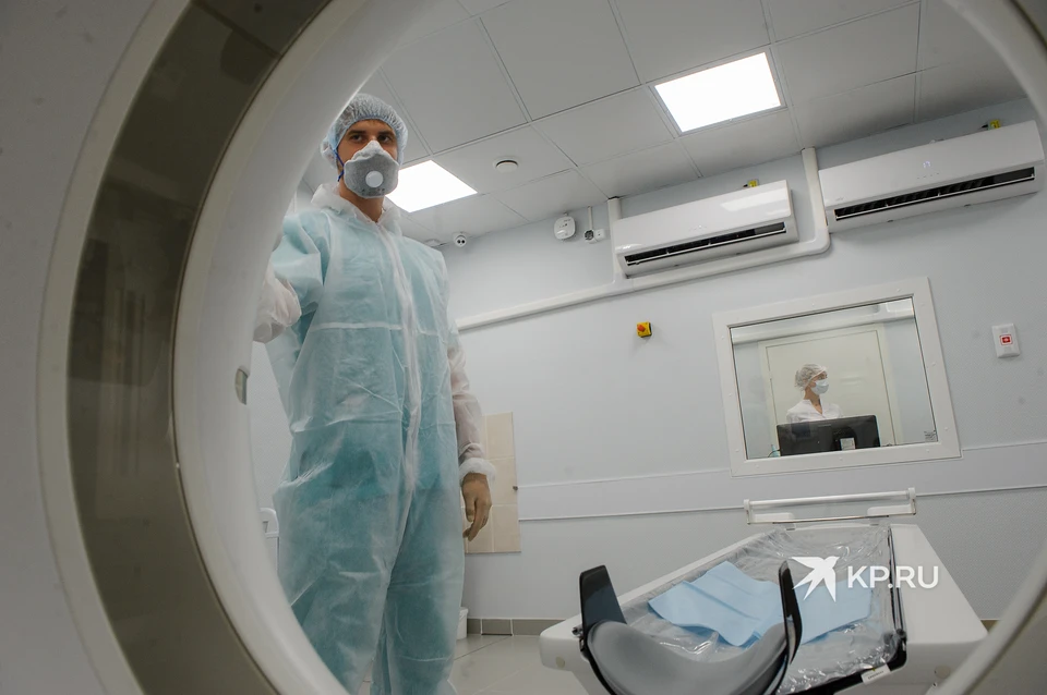 В главной «ковидной» больнице Екатеринбурга открылся кабинет компьютерной томографии