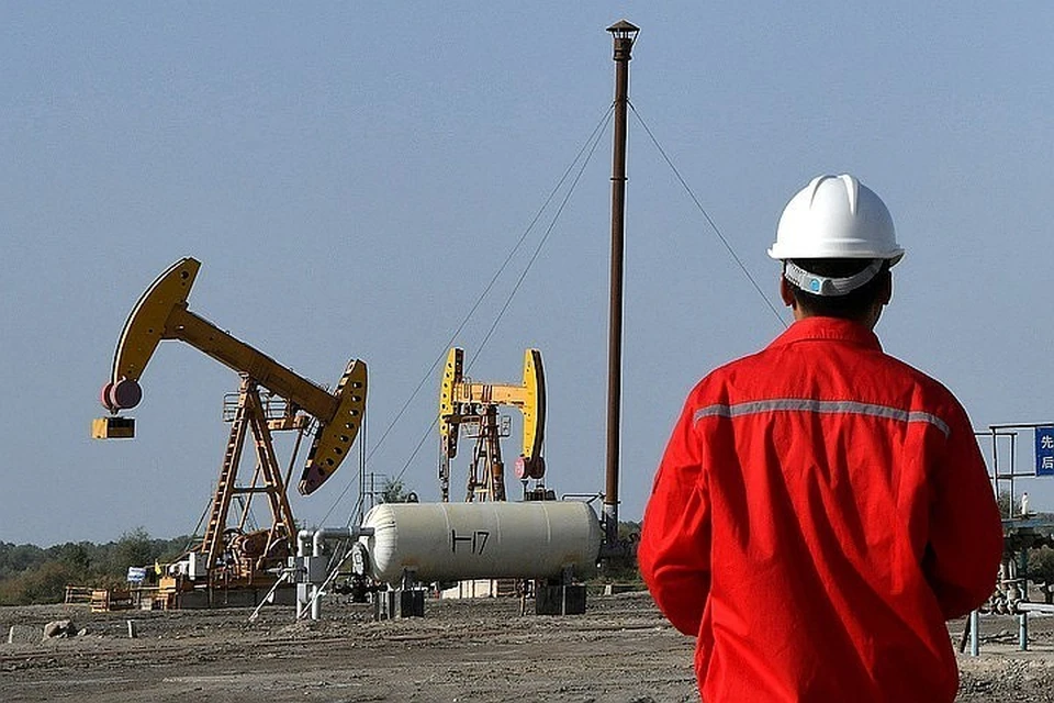 Цена нефти марки Brent превысила 45 долларов за баррель впервые с начала марта