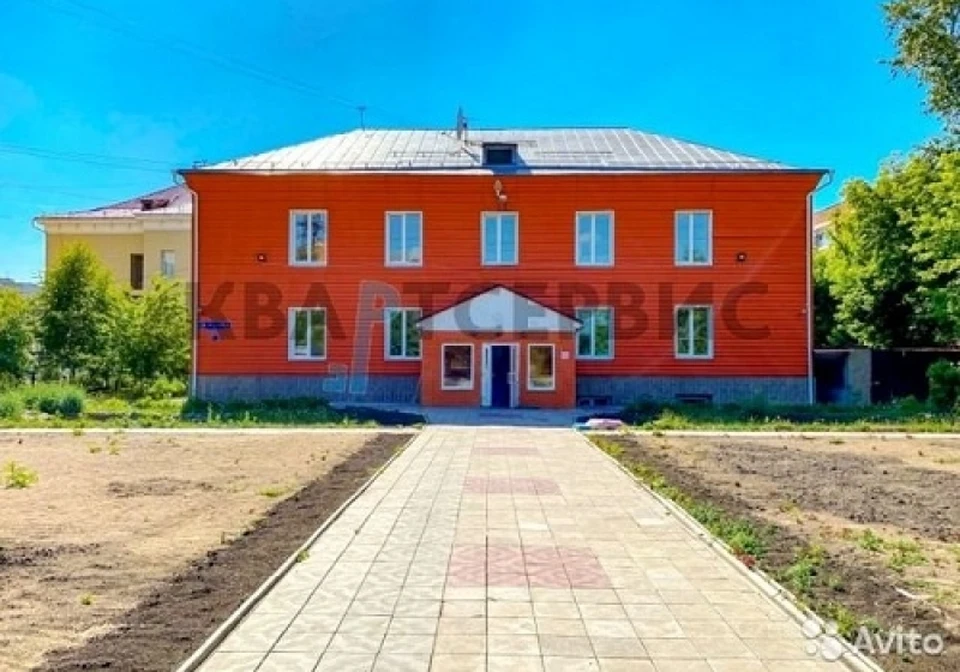 Здание садика продают с прилегающей территорией и детской площадкой. Фото: avito.ru