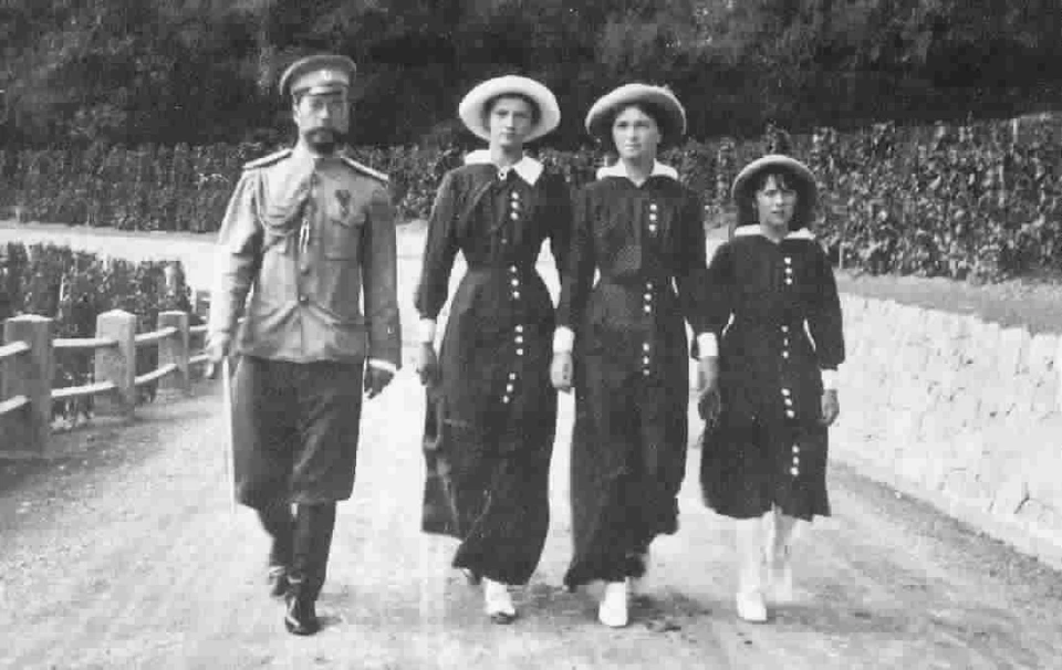 Август-Октябрь 1913, Крым, Николай II с дочерьми