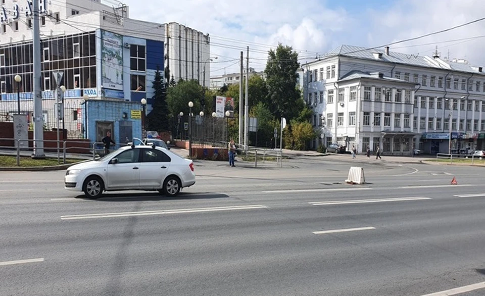 Пешеход переходил дорогу в неположенном месте, а водитель превысил скорость