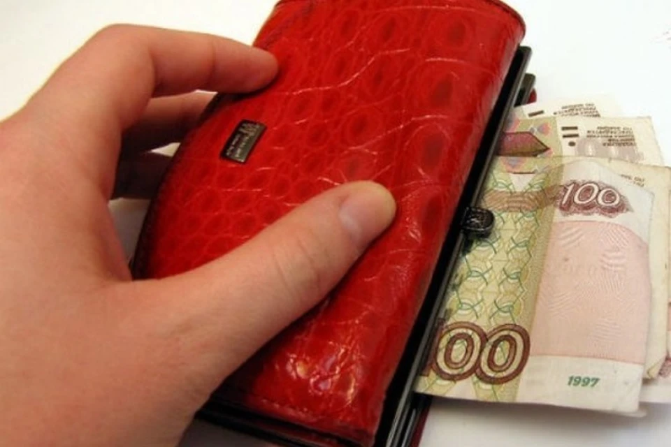Соцработница из Кузбасса украла у подопечного 200 000 рублей