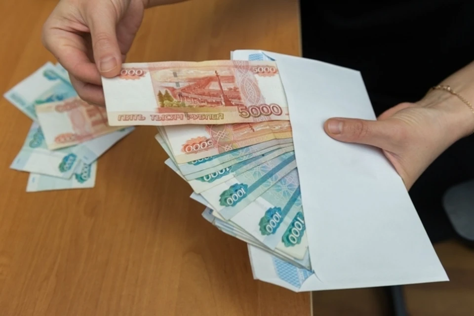 Средний уровень заработной платы в Кузбассе превысил 42 тысячи рублей