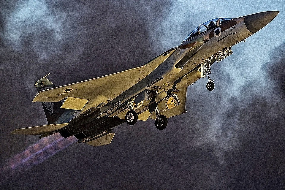 Армия обороны Израиля нанесла серию ударов по объектам ХАМАС в секторе Газа