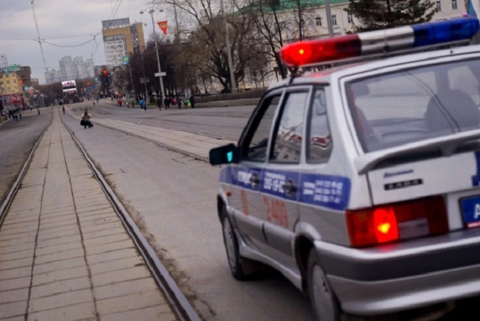 Трое мужчин специально приехали в столицу Урала из Москвы, чтобы выбить себе зарплату, но оказались в полицейском участке