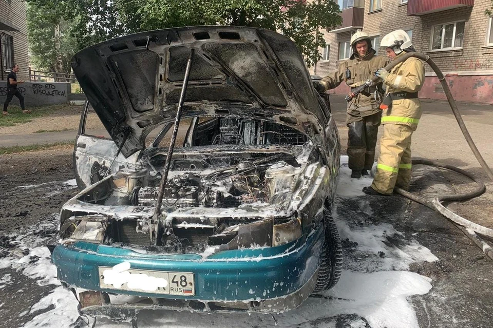 ВАЗ сгорел в районе Сокола