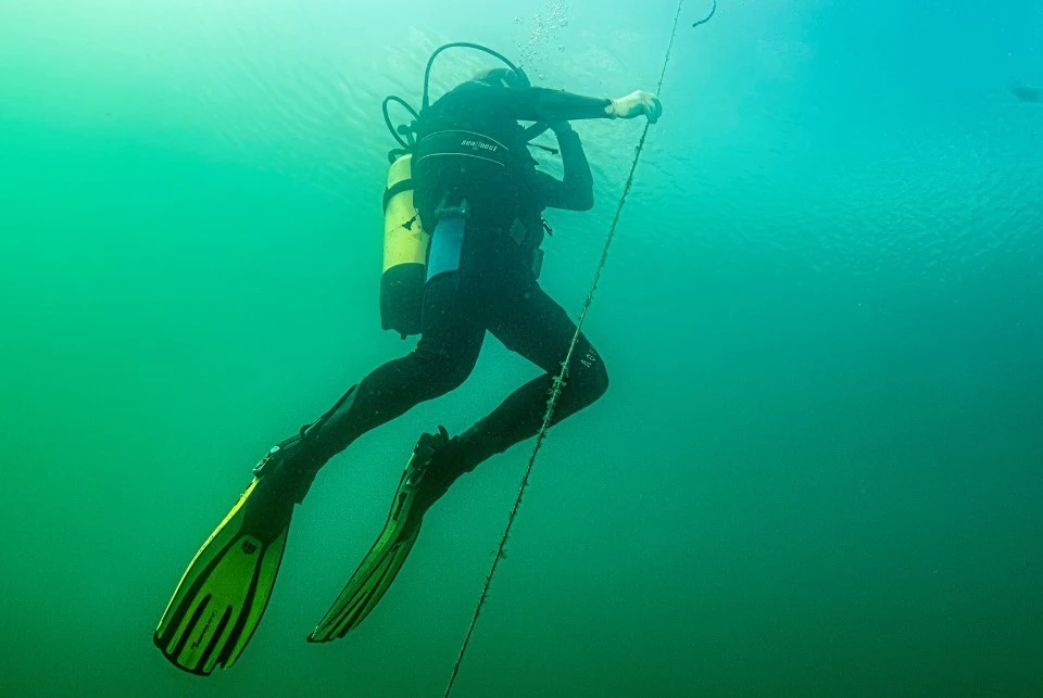 В Черном море Дмитрий погрузился на 30 метров глубины. Фото с личной страницы Дмитрия Клюквина