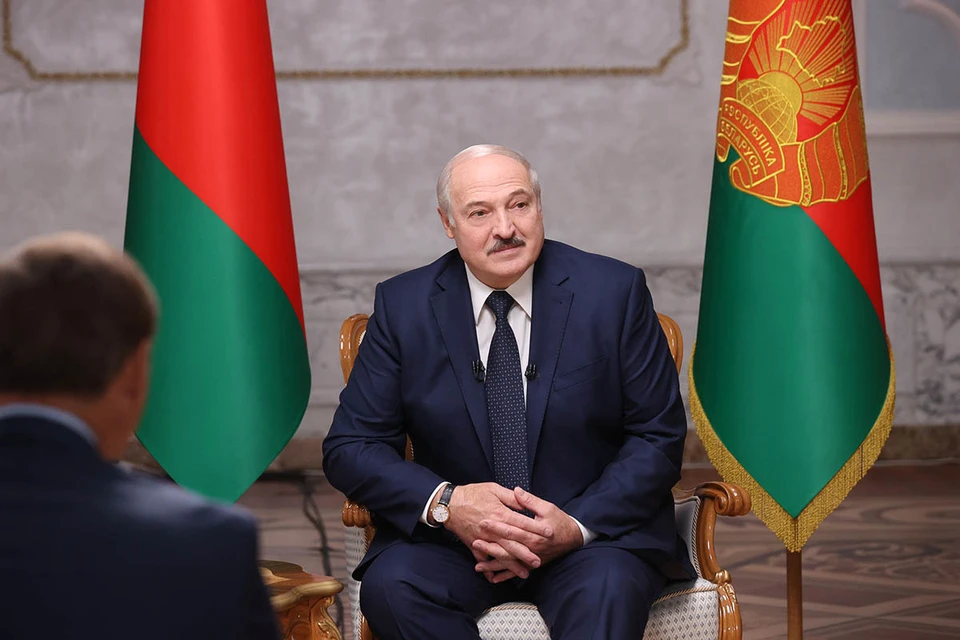 Президент Белоруссии дал интервью российским журналистам