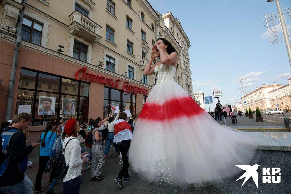 На «женском марше» в Минске задержали более 30 протестующих