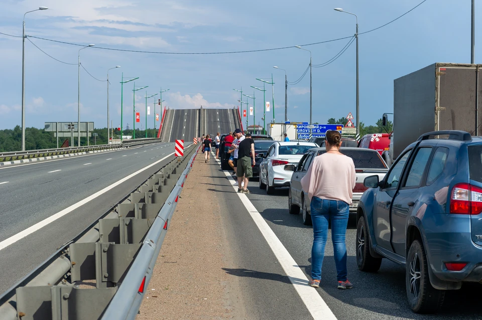 Разводку Ладожского моста перенесли на 22 сентября.