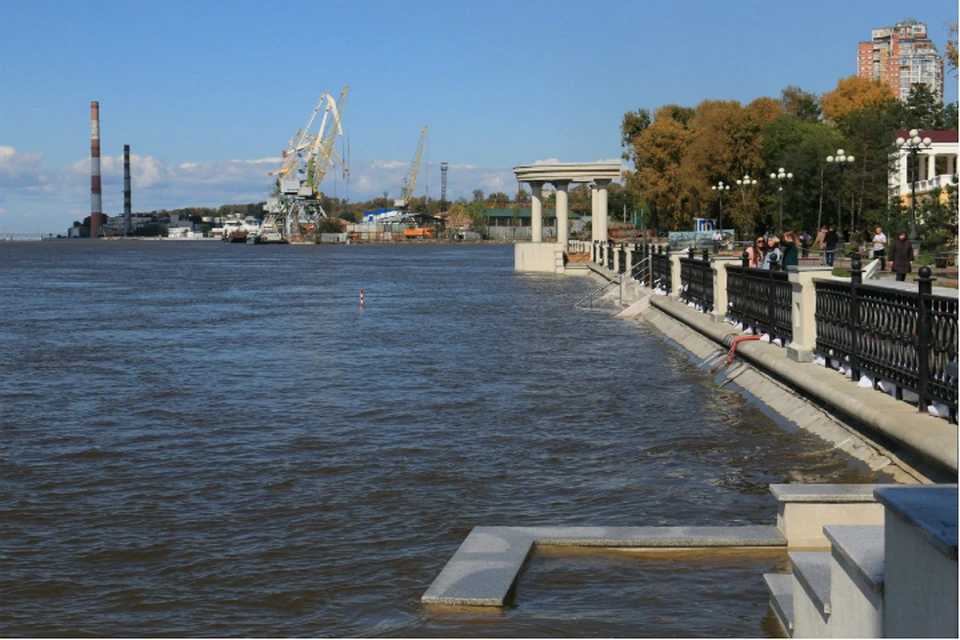 Уровень Амура в Хабаровске опустился ниже отметки опасного явления
