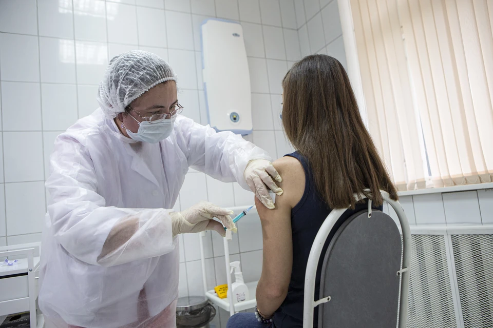 Все регионы России получили пробные партии вакцины против коронавируса "Спутник V"