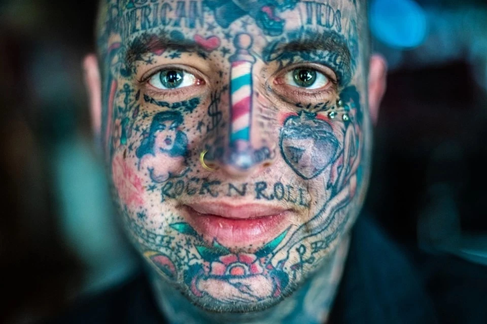 Эксперт объяснила, как татуировки влияют на судьбу человека