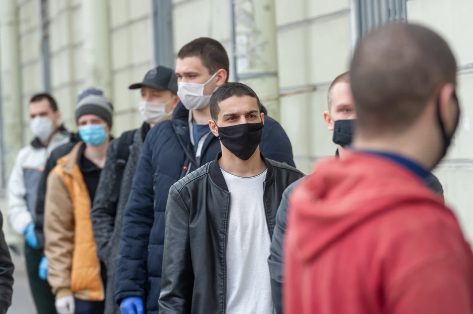 В Петербурге стартовал осенний призыв в армию