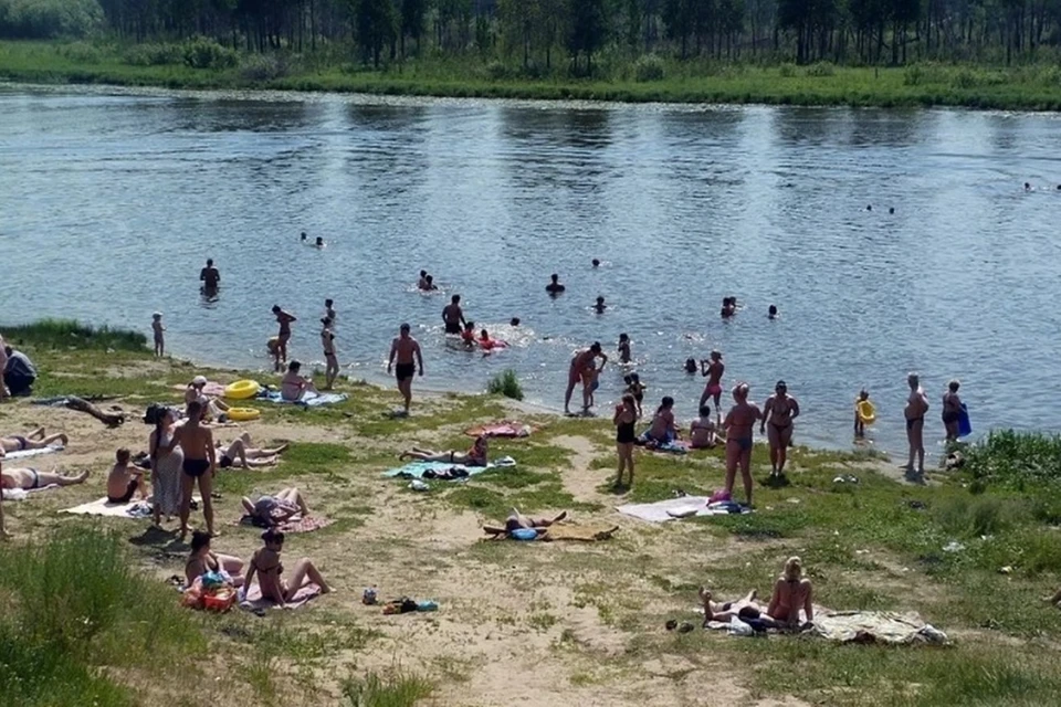 Среди утопающих — двое детей.