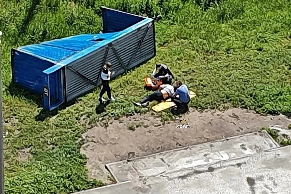 ЧП произошло в начале июня этого года в микрорайоне «Весененний». Фото: "АСТ-54"