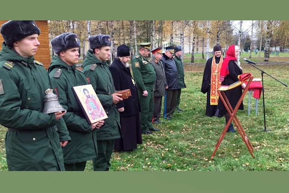 Тверским артиллеристам передали православные святыни.