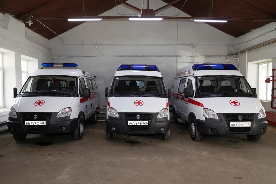Районные больницы Ставрополья получили 17 новых машин скорой помощи
