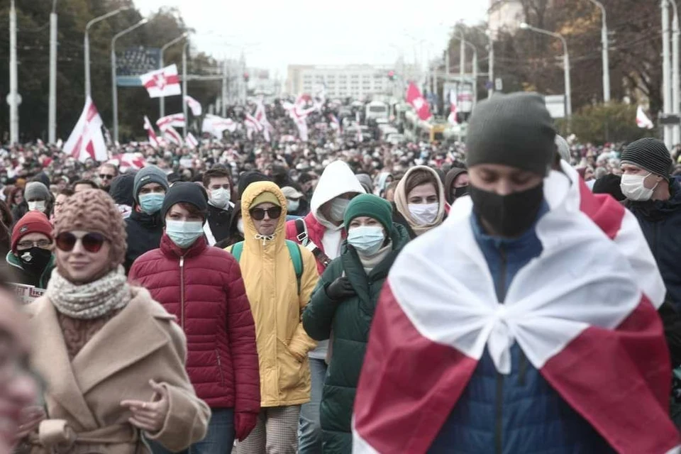 Во время воскресного марша оппозиции в Минске. Фото: Иван Иванов