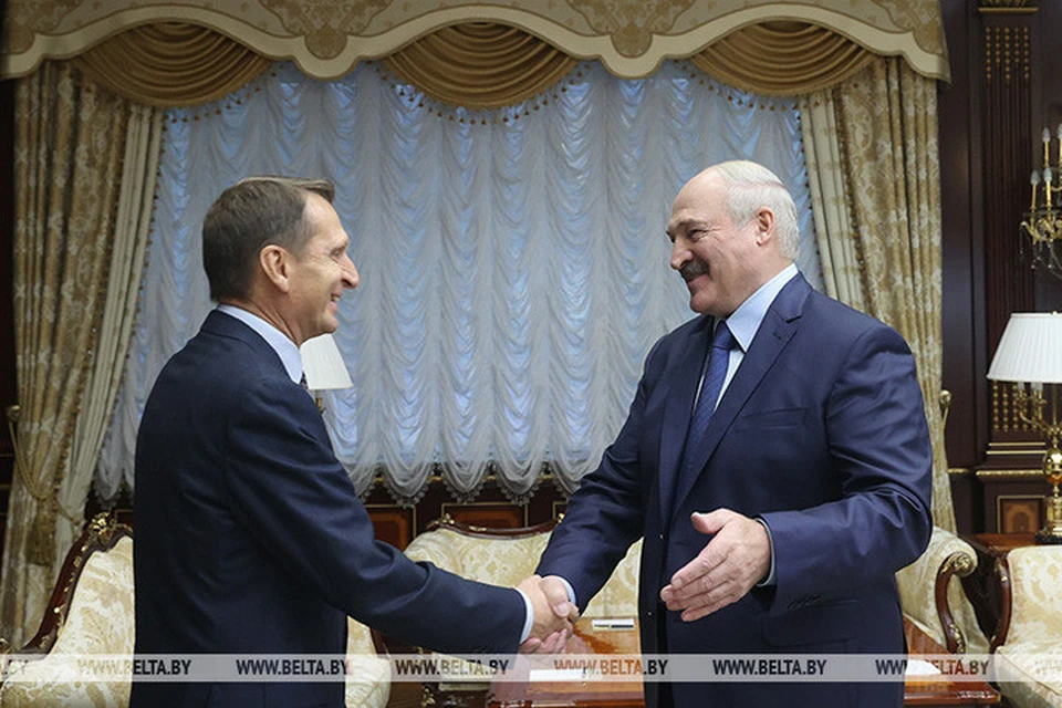 Лукашенко проводит встречу с Нарышкиным. Фото: БелТА