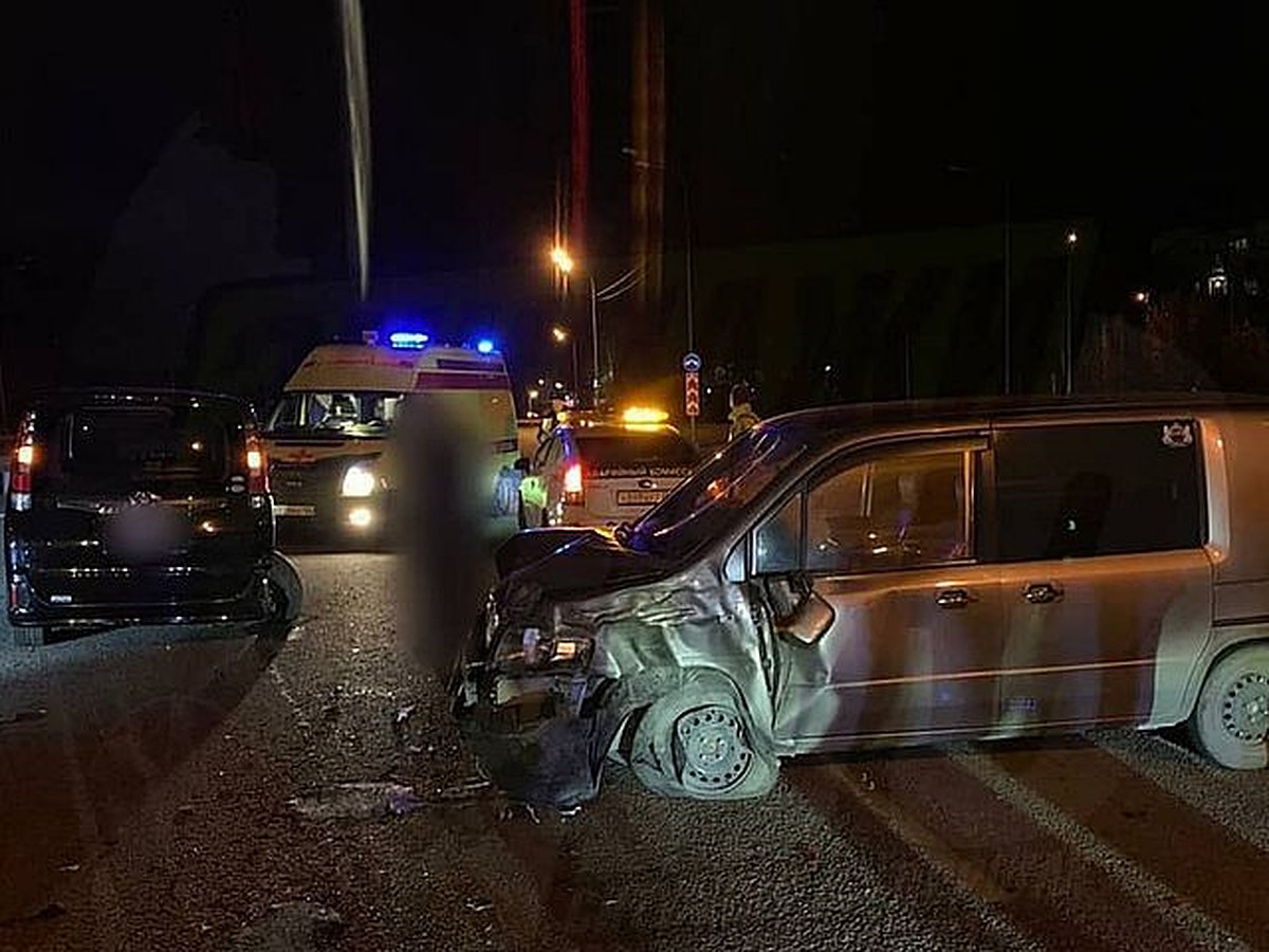 Страшный страйк. Во Владивостоке лихой водитель разбил машины и врезался в  толпу людей - KP.RU