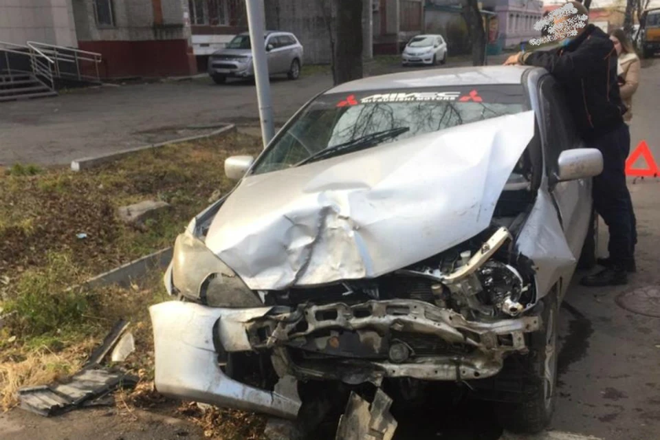 Женщина и ребенок пострадали в аварии на улице Клубная в Хабаровске