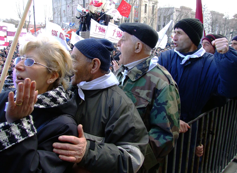 Оппозиция заявила, что митинги в Грузии будут проходить каждый день.
