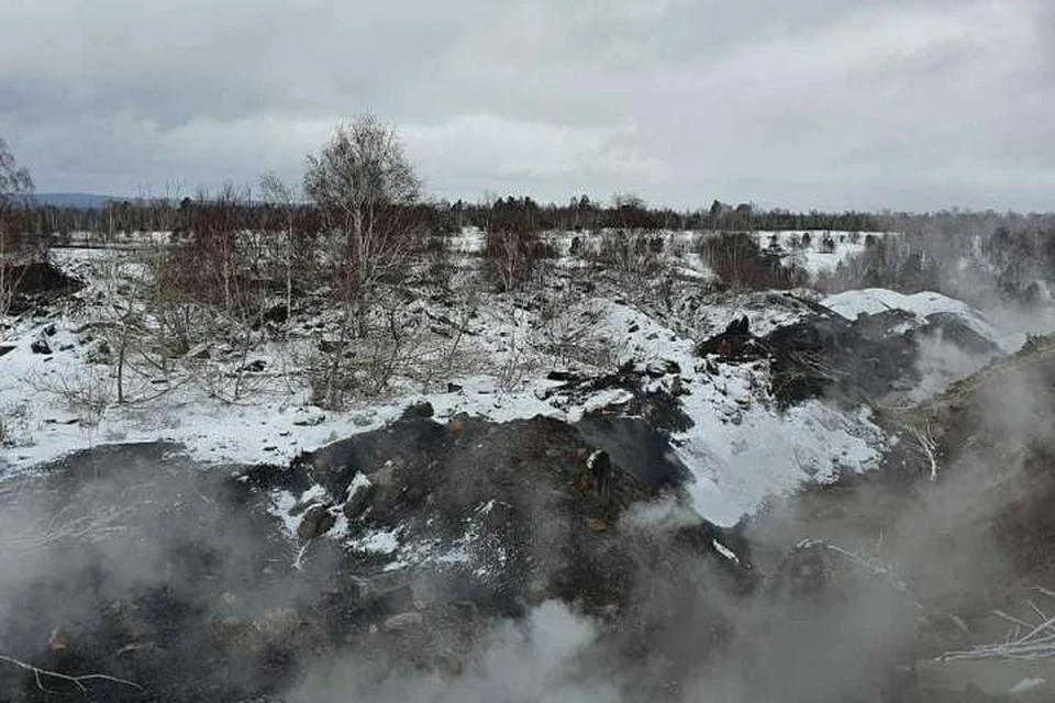 Замгубернатора Кузбасса снял на видео горящий отвал под Новокузнецком. ФОТО: Инстаграм Андрея Панова