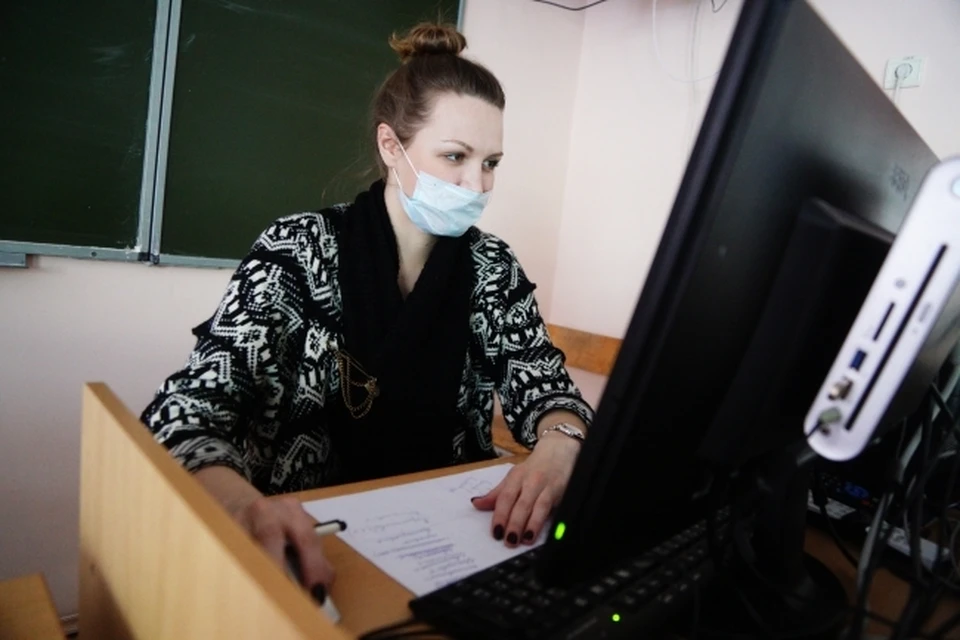 Студенты педуниверситета в Хабаровском крае заменят преподавателей старше 65 лет