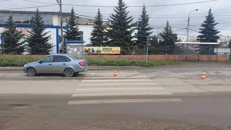 Пожилого пешехода сбили на переходе. Фото - ГУ МВД России по Самарской области