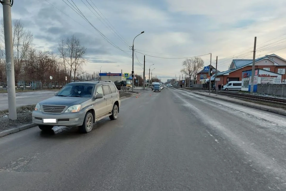 В Новосибирске иномарка сбила подростка, переходившего дорогу. Фото: Госавтоинспекция по Новосибирску