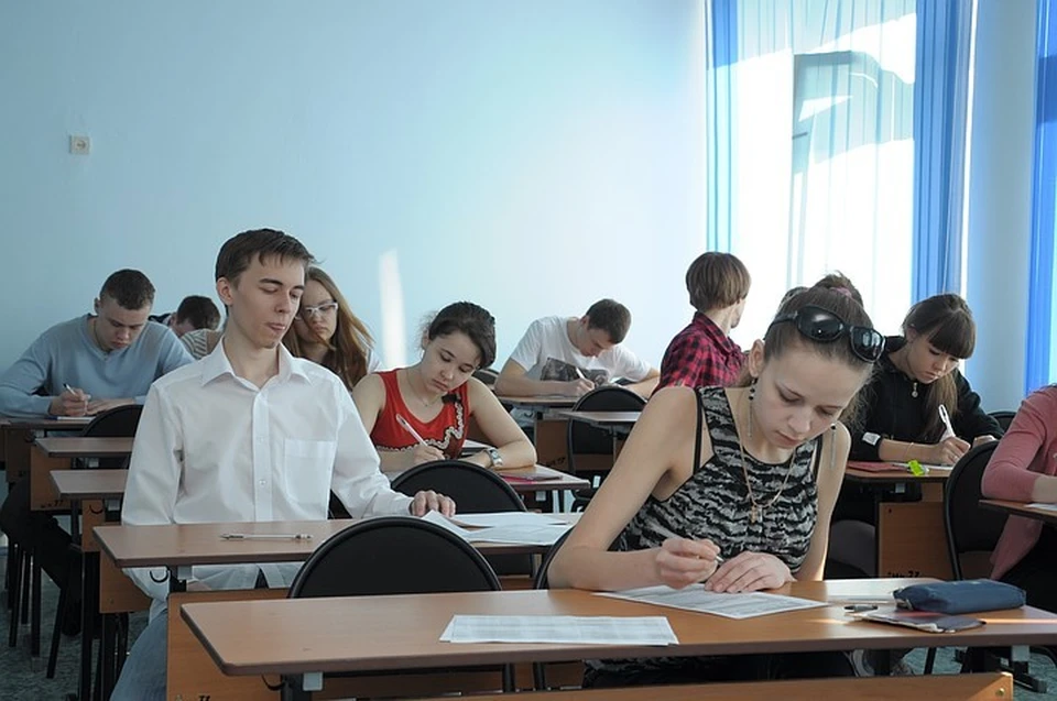 ДЛЯ старшеклассников могу ввести бесплатные дополнительные занятия