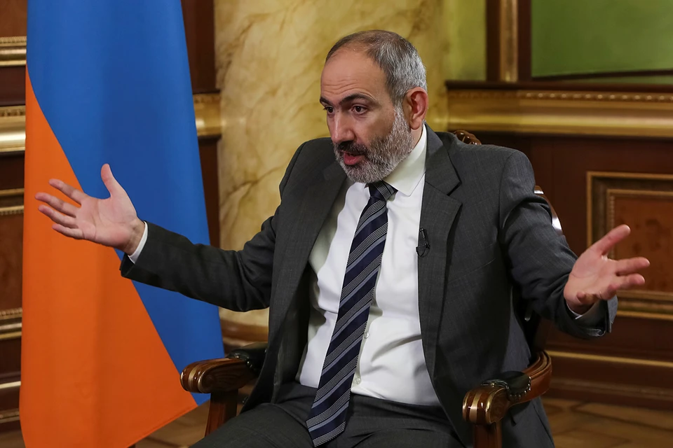 Так, унизительный и душераздирающий мир в Карабахе - стал неизбежным следствием глупейшей, нарциссической, самоубийственной политики ереванского Навальняна