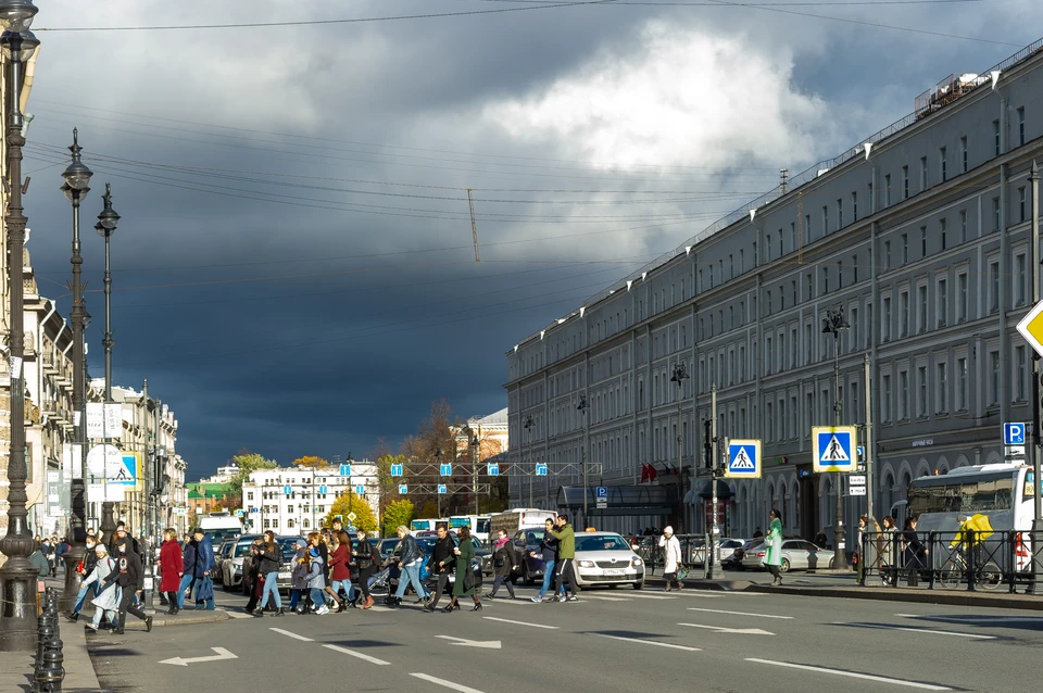 Тепло и пасмурно в четверг 12 ноября в Петербурге