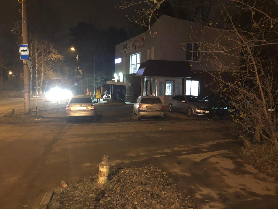 В Алексине автоледи, сдавая назад, сбила 17-летнюю жительницу Тульской области