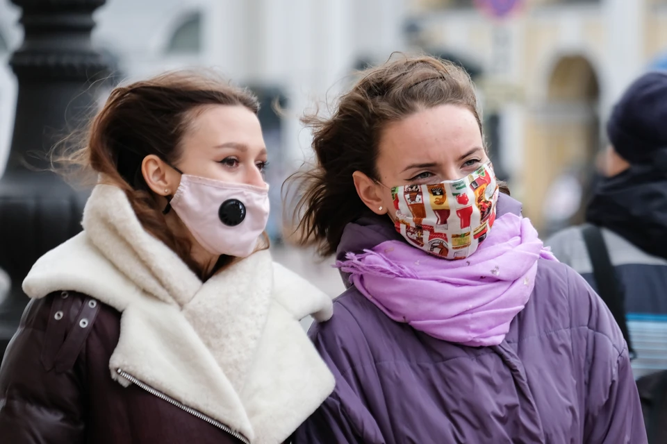 Почти 3 тысячи зараженных коронавирусом выявили в Петербурге на 23 ноября