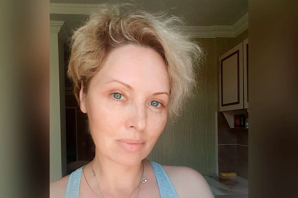 47-летняя Елена Ксенофонтова сегодня сообщила: «Немного лучше».