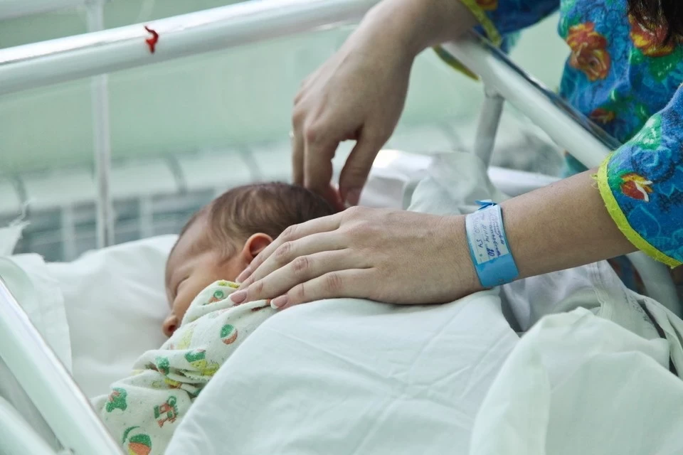 Минтруд России назвал средний размер выплат по рождению первенца