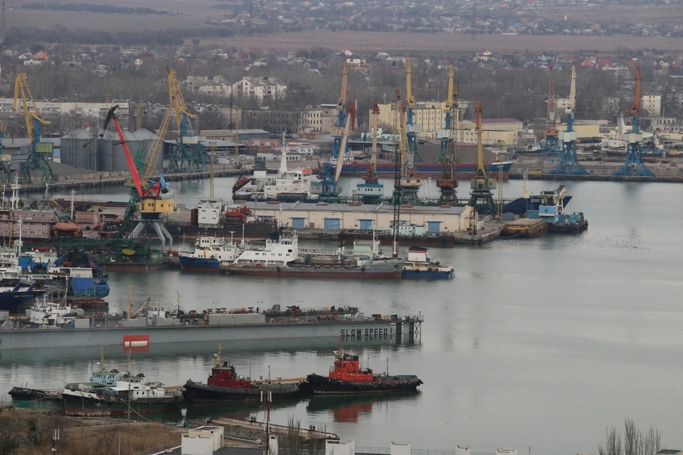 Украина продолжает считать порты Крыма своими. Фото: Архив "КП".