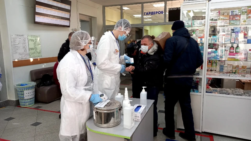 Михаил Дегтярев посетил лечебные учреждения Хабаровска