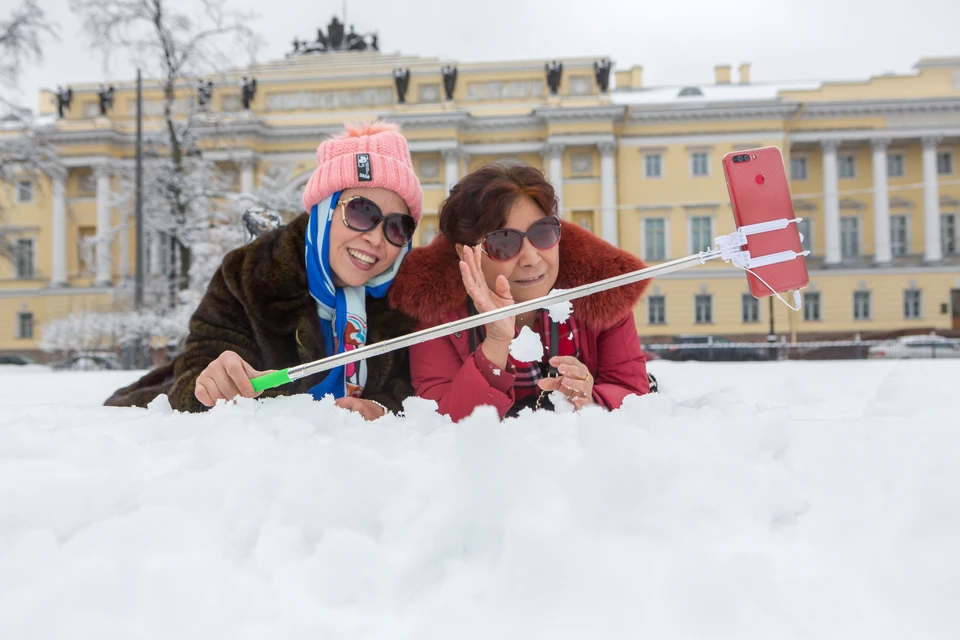 Туристов попросили не приезжать в Петербург на новогодние праздники.